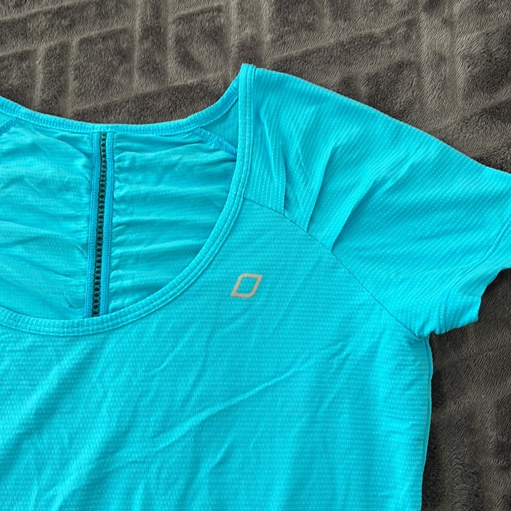 Lorna Jane tee